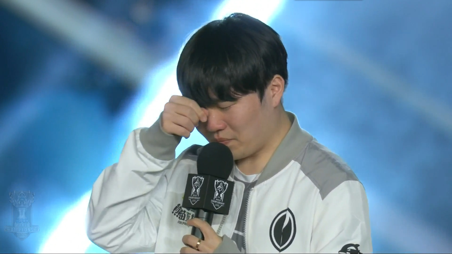 理角度看 理角度看