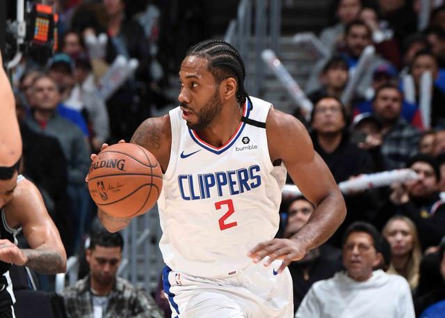 现了三点 现了三点